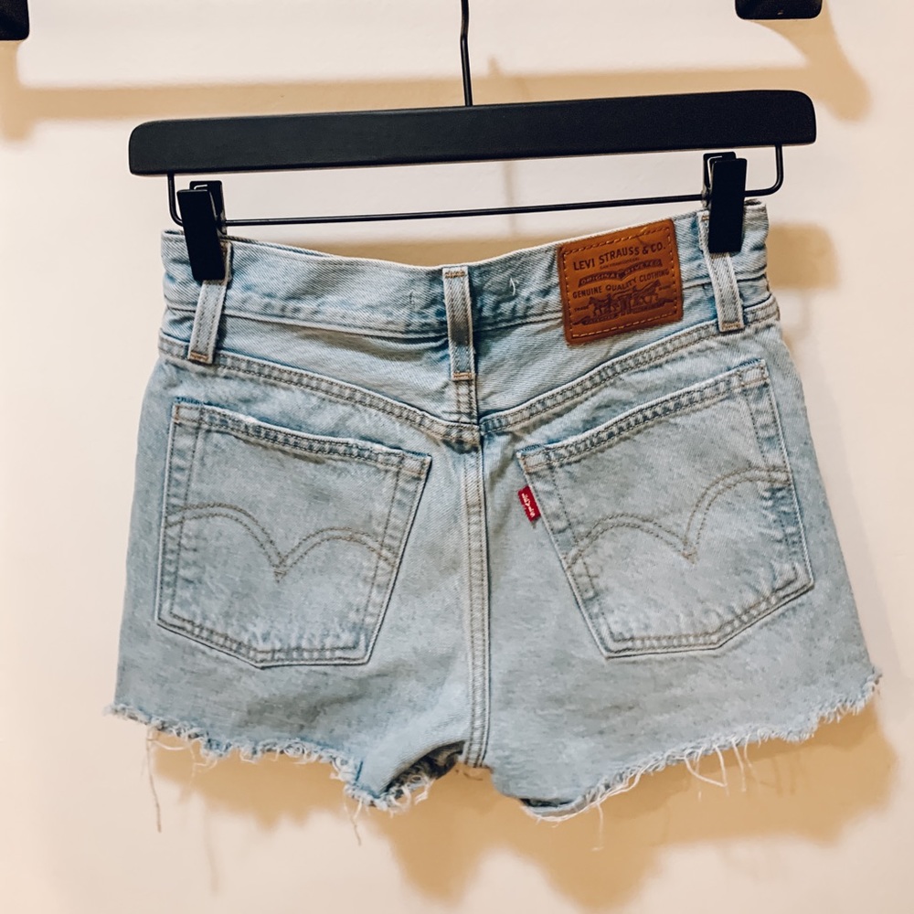 Light Denim Levi Cut Off Wedgie Shorts 24